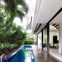 Eng Kong Garden / HYLA Architects Eng Kong Garden / HYLA Architects © Derek Swalwell