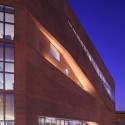 Biblioteca de Ciencias, Ingenieria y Arquitectura PUCP / Llosa Cortegana Arquitectos Biblioteca de Ciencias, Ingenieria y Arquitectura PUCP / Llosa Cortegana Arquitectos © Juan Solano