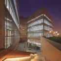 Biblioteca de Ciencias, Ingenieria y Arquitectura PUCP / Llosa Cortegana Arquitectos Biblioteca de Ciencias, Ingenieria y Arquitectura PUCP / Llosa Cortegana Arquitectos © Juan Solano