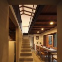 Nugegoda House / Chinthaka Wickramage associates © Eresh Weerasuriya