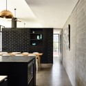 Elwood House / Preston Lane © Derek Swalwell