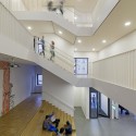 Fichte-Gymnasium Grammar School  / netzwerkarchitekten © Jörg Hempel