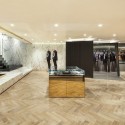 Givenchy Flagship Store in Seoul / Piuarch Givenchy Flagship Store in Seoul / Piuarch © Shin Kyungsub
