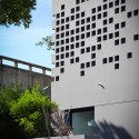 Office Conversion in Cascais / GGLLatelier Office Conversion in Cascais / GGLLatelier Courtesy of GGLL atelier