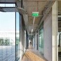 Sport Centre Jules Ladoumegue / Dietmar Feichtinger Architectes Sport Centre Jules Ladoumegue / Dietmar Feichtinger Architectes © David Boureau
