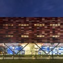Tucheng Sports Center / Q-Lab Tucheng Sports Center / Q-Lab © Highlite Images