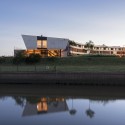 Yacht Club House  / Estudio Ramos © Daniela Mac Adden
