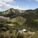 Longbush Ecosanctuary Welcome Shelter / Sarosh Mulla Design Longbush Ecosanctuary Welcome Shelter / Sarosh Mulla Design © Simon Devitt
