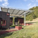 Longbush Ecosanctuary Welcome Shelter / Sarosh Mulla Design Longbush Ecosanctuary Welcome Shelter / Sarosh Mulla Design © Patrick Reynolds