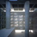 AD Classics: Caja Granada Savings Bank / Alberto Campo Baeza AD Classics: Caja Granada Savings Bank / Alberto Campo Baeza The transluscent glow of the thin alabaster wall of the northern offices. Image © Estudio Arquitectura Campo Baeza