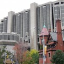 AD Classics: Robarts Library / Warner, Burns, Toan & Lunde AD Classics: Robarts Library / Warner, Burns, Toan & Lunde © Flickr user Ken Chaplin