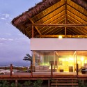 Casa en Playa del Carmen / YUPANA Arquitectos Courtesy of Condominios F&F