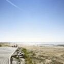 Esbjerg Beach Promenade & Sailing Club / Nathan Romero Arkitekter + Spektrum Arkitekter Esbjerg Beach Promenade & Sailing Club / Nathan Romero Arkitekter + Spektrum Arkitekter © Asger Simonsen