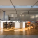 With 3 Kids, 2 Dogs and the Jungle / Osamu Morishita Architect & Associates With 3 Kids, 2 Dogs and the Jungle / Osamu Morishita Architect & Associates © Hahakura Photo Office