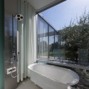 With 3 Kids, 2 Dogs and the Jungle / Osamu Morishita Architect & Associates With 3 Kids, 2 Dogs and the Jungle / Osamu Morishita Architect & Associates © Hahakura Photo Office