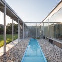 With 3 Kids, 2 Dogs and the Jungle / Osamu Morishita Architect & Associates With 3 Kids, 2 Dogs and the Jungle / Osamu Morishita Architect & Associates © Hahakura Photo Office