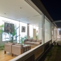 With 3 Kids, 2 Dogs and the Jungle / Osamu Morishita Architect & Associates With 3 Kids, 2 Dogs and the Jungle / Osamu Morishita Architect & Associates © Hahakura Photo Office