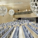 New Conference Hall for the World Intellectual Property Organization / Behnisch Architekten New Conference Hall for the World Intellectual Property Organization / Behnisch Architekten © David Matthiessen