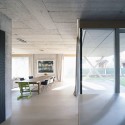 Villa Criss-Cross Envelope / OFIS Architects Villa Criss-Cross Envelope / OFIS Architects © Tomaz Gregoric