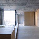 Villa Criss-Cross Envelope / OFIS Architects Villa Criss-Cross Envelope / OFIS Architects © Tomaz Gregoric
