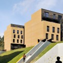 Brick Neighbourhood / dekleva gregorič architects Brick Neighbourhood / dekleva gregorič architects © Miran Kambič