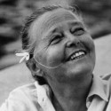 Arquitetas Invisíveis apresentam 48 mulheres na arquitetura: "Nas Sombras" Arquitetas Invisíveis apresentam 48 mulheres na arquitetura: "Nas Sombras" Chartlotte Perriand. Image via The Lost Innocence