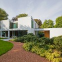 AVEK – House in a Garden Park / DEVOLDERarchitecten © At Home Publishers & Abet Laminati