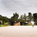 Hidden Locker Rooms / MU Architecture + Ateliers Les Particules Hidden Locker Rooms / MU Architecture + Ateliers Les Particules © David Foessel