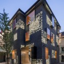 Façade Renovation for No. 8 Building / Atelier Archmixing Façade Renovation for No. 8 Building / Atelier Archmixing © Tang Yu