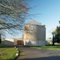Bishop Edward King Chapel / Niall McLaughlin Architects Bishop Edward King Chapel / Niall McLaughlin Architects © NAARO