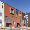 Kalasataman Huvilat Townhouses / PORTAALI architects Ltd + ArkOpen Ltd Kalasataman Huvilat Townhouses / PORTAALI architects Ltd + ArkOpen Ltd © Photos Tuomas Uusheimo