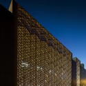 Ali Mohammed T. Al-Ghanim Clinic / AGi architects Ali Mohammed T. Al-Ghanim Clinic / AGi architects © Nelson Garrido