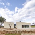 Stone Clubhouse / GRAS Arquitectos Stone Clubhouse / GRAS Arquitectos © José Hevia