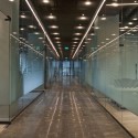 Selcuk Ecza Headquarters / Tabanlıoğlu Architects Selcuk Ecza Headquarters / Tabanlıoğlu Architects © Thomas Mayer