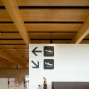 Fort Mcmurray International Airport / office of mcfarlane biggar architects + designers Fort Mcmurray International Airport / office of mcfarlane biggar architects + designers © Ema Peter