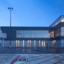 Fort Mcmurray International Airport / office of mcfarlane biggar architects + designers Fort Mcmurray International Airport / office of mcfarlane biggar architects + designers © Ema Peter