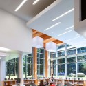 Vancouver Island Regional Library / Low Hammond Rowe Architects Vancouver Island Regional Library / Low Hammond Rowe Architects © Sama Jim Canzian
