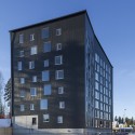Puukuokka Housing Block  / OOPEAA © Mikko Auerniitty