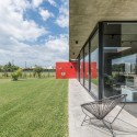 Vivienda Suburbana / Roberto Benito Vivienda Suburbana / Roberto Benito © Gonzalo Viramonte
