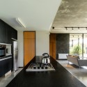 Vivienda Suburbana / Roberto Benito Vivienda Suburbana / Roberto Benito © Gonzalo Viramonte