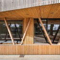 ECOPOLE / ENO architectes ECOPOLE / ENO architectes © Pascal Leopold