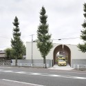 Arch Wall House  / Naf Architect & Design © Toshiyuki Yano