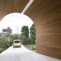 Arch Wall House  / Naf Architect & Design © Toshiyuki Yano