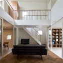 Arch Wall House  / Naf Architect & Design © Toshiyuki Yano