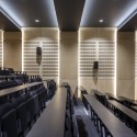 Bob Champion Building / HawkinsBrown © Gareth Gardner