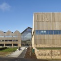 Bob Champion Building / HawkinsBrown © Gareth Gardner