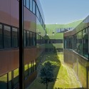 Lycée Neslon Mandela Secondary School / Philippe Gazeau © Philippe Ruault