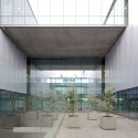 La Florida Metropolitan Hospital Clinic / BBATS Consulting & Projects SLP + MURTINHO+RABY arquitectos La Florida Metropolitan Hospital Clinic / BBATS Consulting & Projects SLP + MURTINHO+RABY arquitectos © Nico Saieh