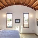 Princeton St. Bungalow / Ruben S. Ojeda Architects + Koning Eizenberg Architecture Princeton St. Bungalow / Ruben S. Ojeda Architects + Koning Eizenberg Architecture © Shawn Bishop