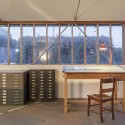 Princeton St. Bungalow / Ruben S. Ojeda Architects + Koning Eizenberg Architecture Princeton St. Bungalow / Ruben S. Ojeda Architects + Koning Eizenberg Architecture © Shawn Bishop